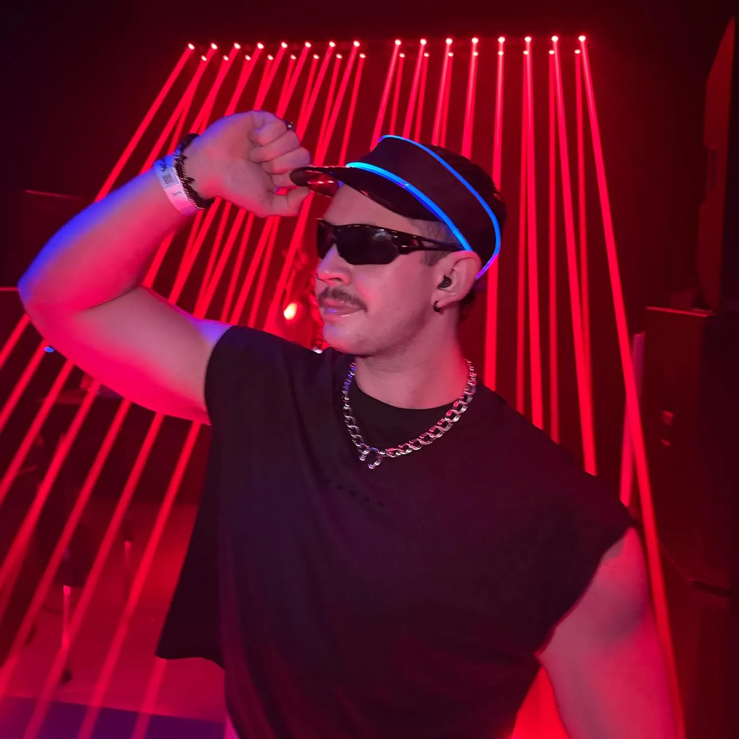 LED Neon Visor Hat Sport Cap - Rechargebale Light Up Rave Hat Festival Accessory Adjustable Retro Sun Visor for Women and Men